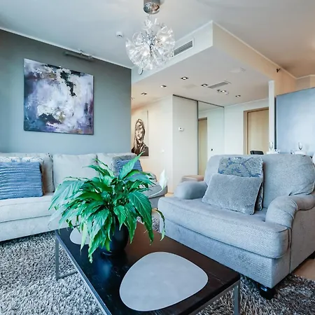 Fahle, Skyline View 1 Bedroom Flat Near Centre * Talin