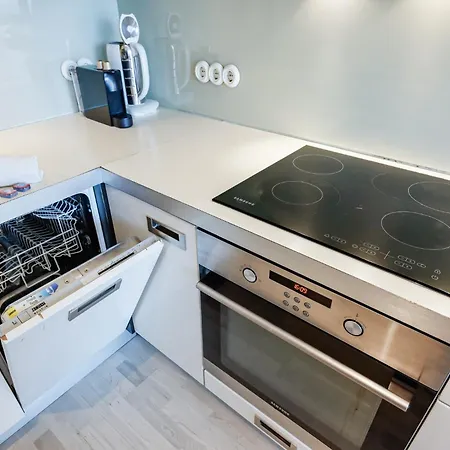 Fahle, Skyline View 1 Bedroom Flat Near Centre Tallinn