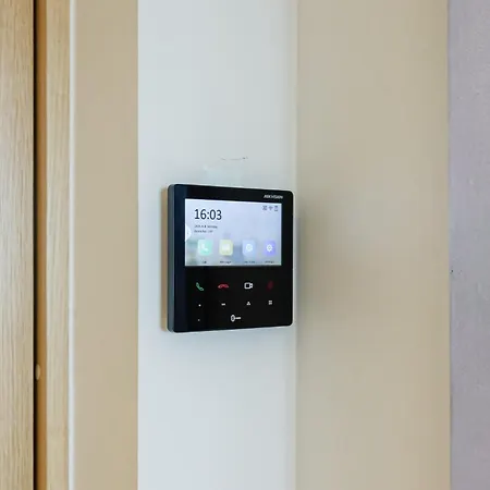 Korter Fahle, Skyline View 1 Bedroom Flat Near Centre