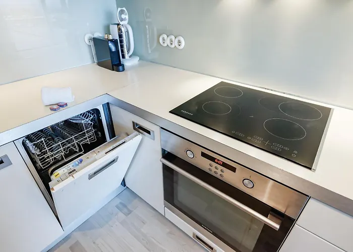 Fahle, Skyline View 1 Bedroom Flat Near Centre Tallinn