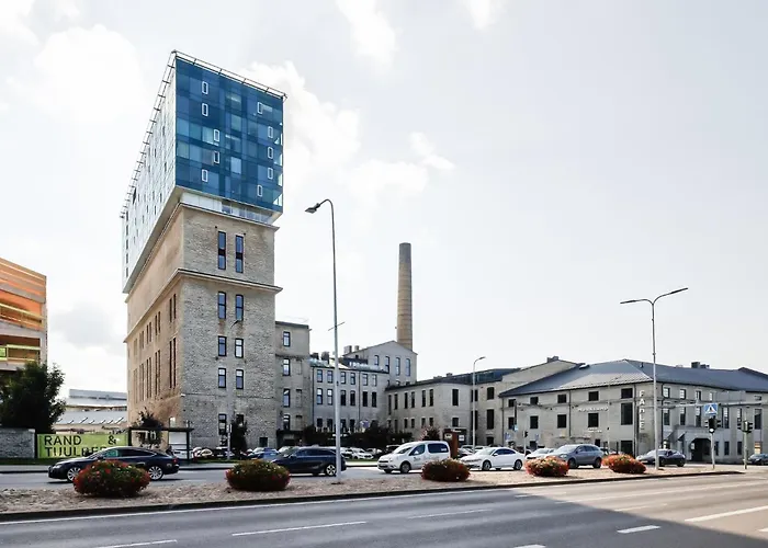 Fahle, Skyline View 1 Bedroom Flat Near Centre *