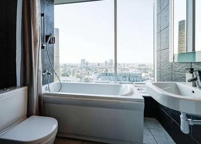 Fahle, Skyline View 1 Bedroom Flat Near Centre Апартаменты Таллин