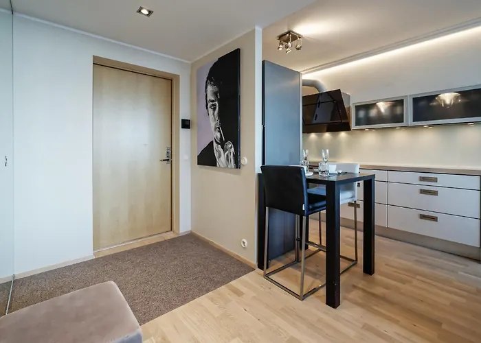 Fahle, Skyline View 1 Bedroom Flat Near Centre Апартаменты