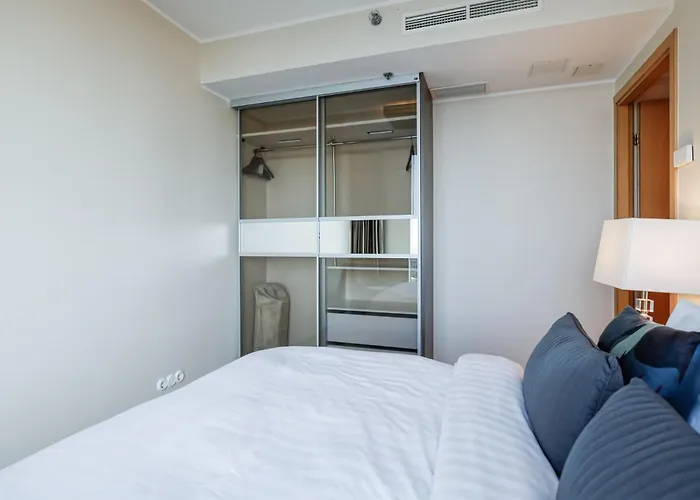 Апартаменты Fahle, Skyline View 1 Bedroom Flat Near Centre Таллин