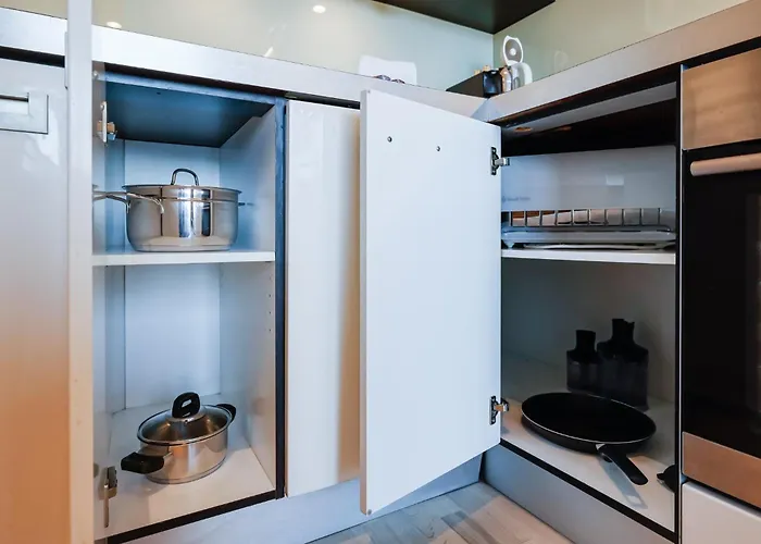 Fahle, Skyline View 1 Bedroom Flat Near Centre Апартаменты