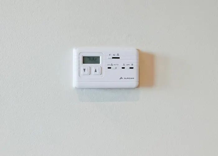 Fahle, Skyline View 1 Bedroom Flat Near Centre *